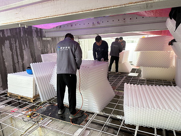 ���I(y��)б�ܰ��b�F(xi��n)��